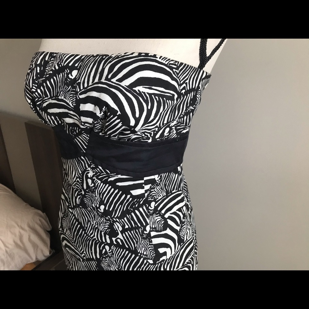 Trina Turk size 4 zebra print dress - Picture 2 of 4